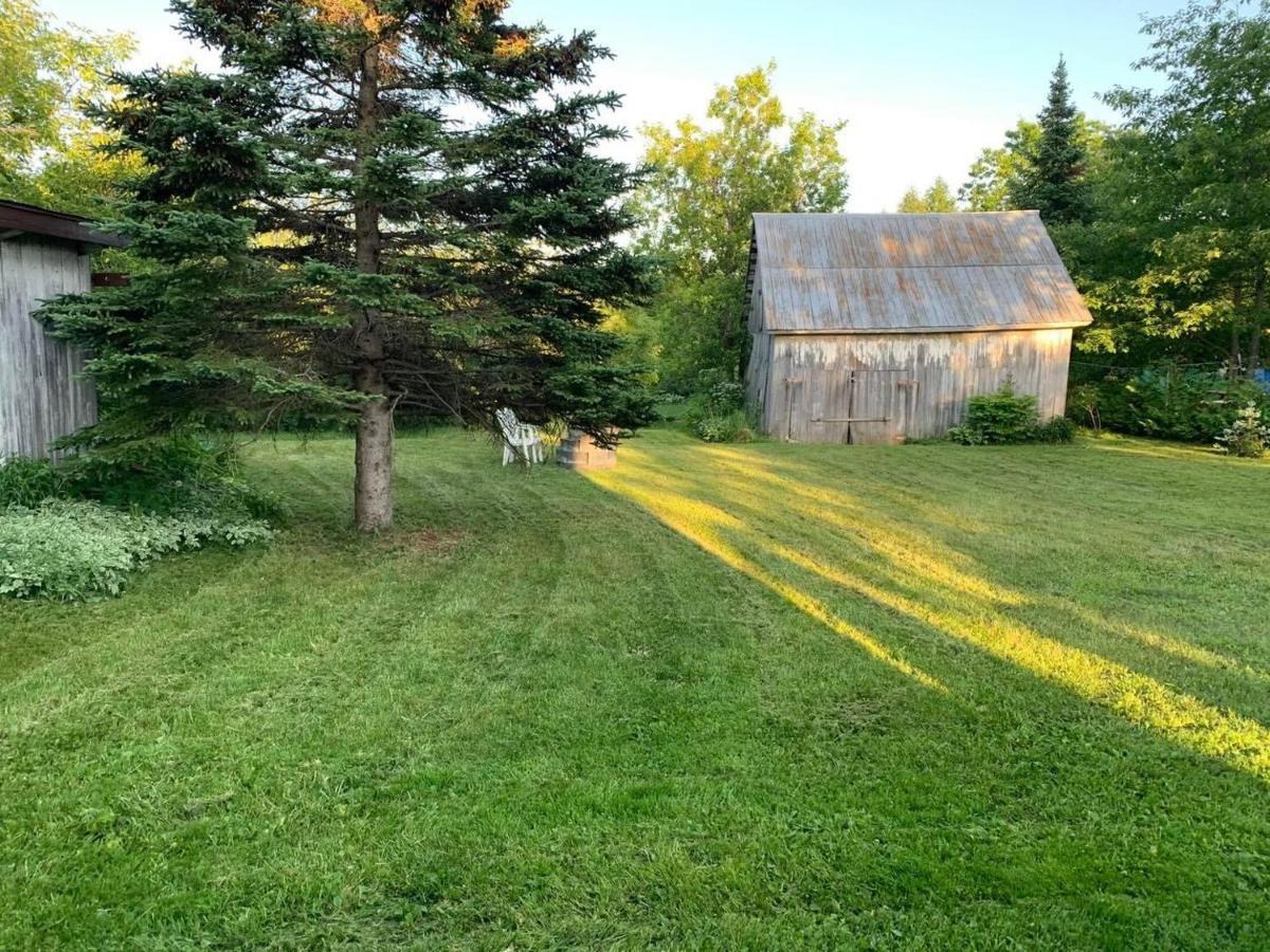 فيلا Chalet Centenaire Mauricie Saint Roch de Mekinac المظهر الخارجي الصورة