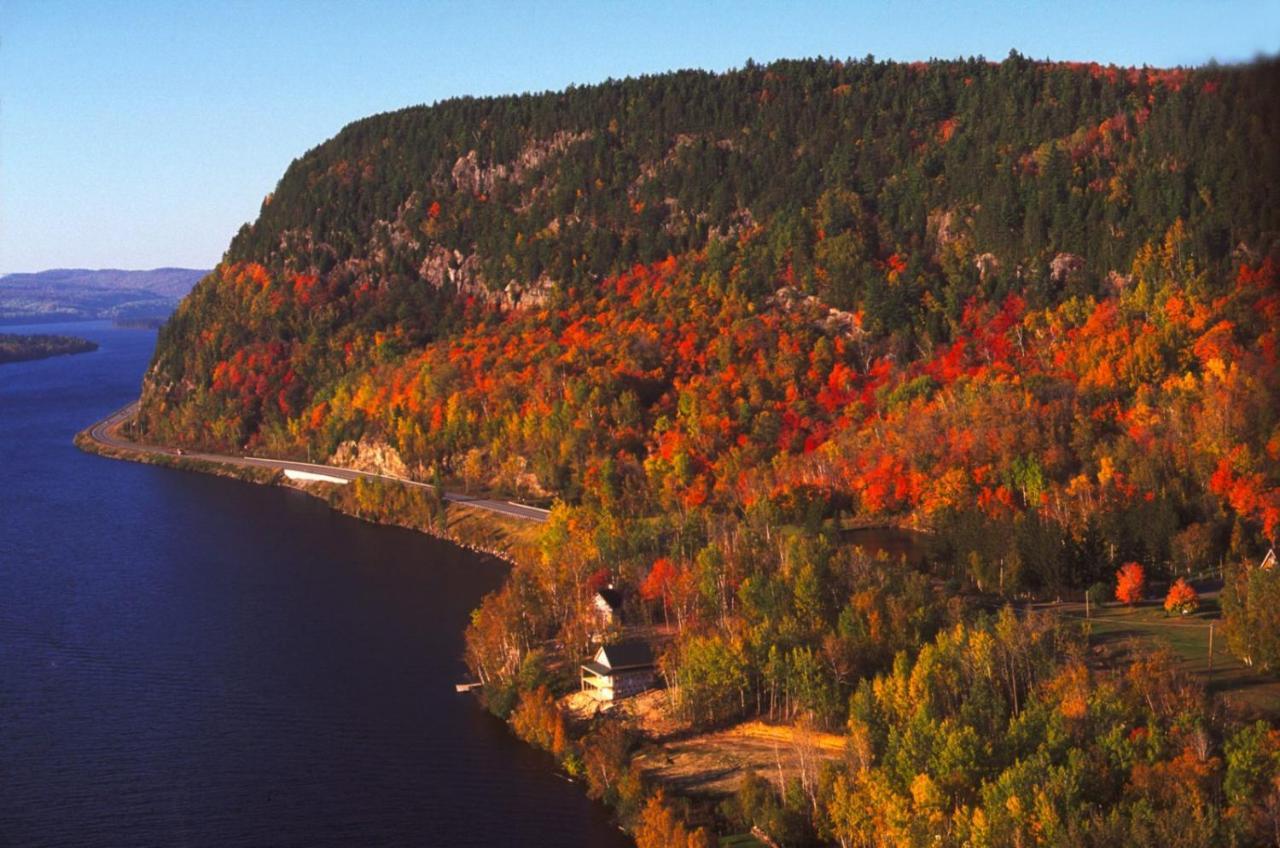 فيلا Chalet Centenaire Mauricie Saint Roch de Mekinac المظهر الخارجي الصورة