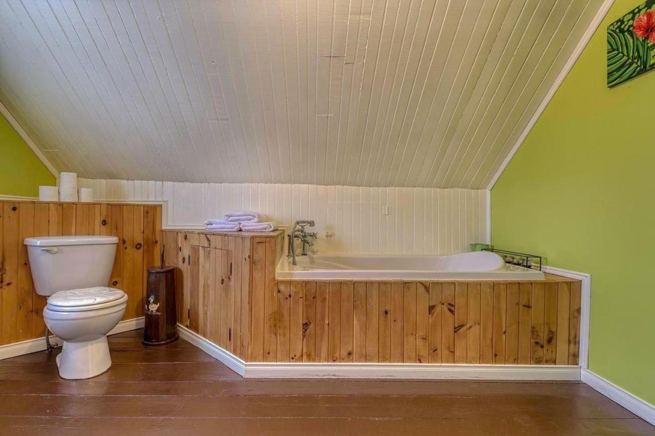 فيلا Chalet Centenaire Mauricie Saint Roch de Mekinac المظهر الخارجي الصورة