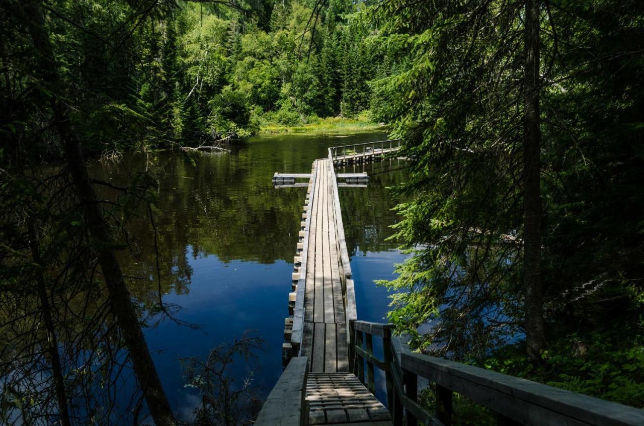 فيلا Chalet Centenaire Mauricie Saint Roch de Mekinac المظهر الخارجي الصورة