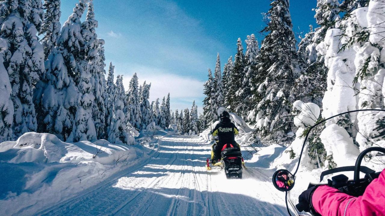 فيلا Chalet Centenaire Mauricie Saint Roch de Mekinac المظهر الخارجي الصورة