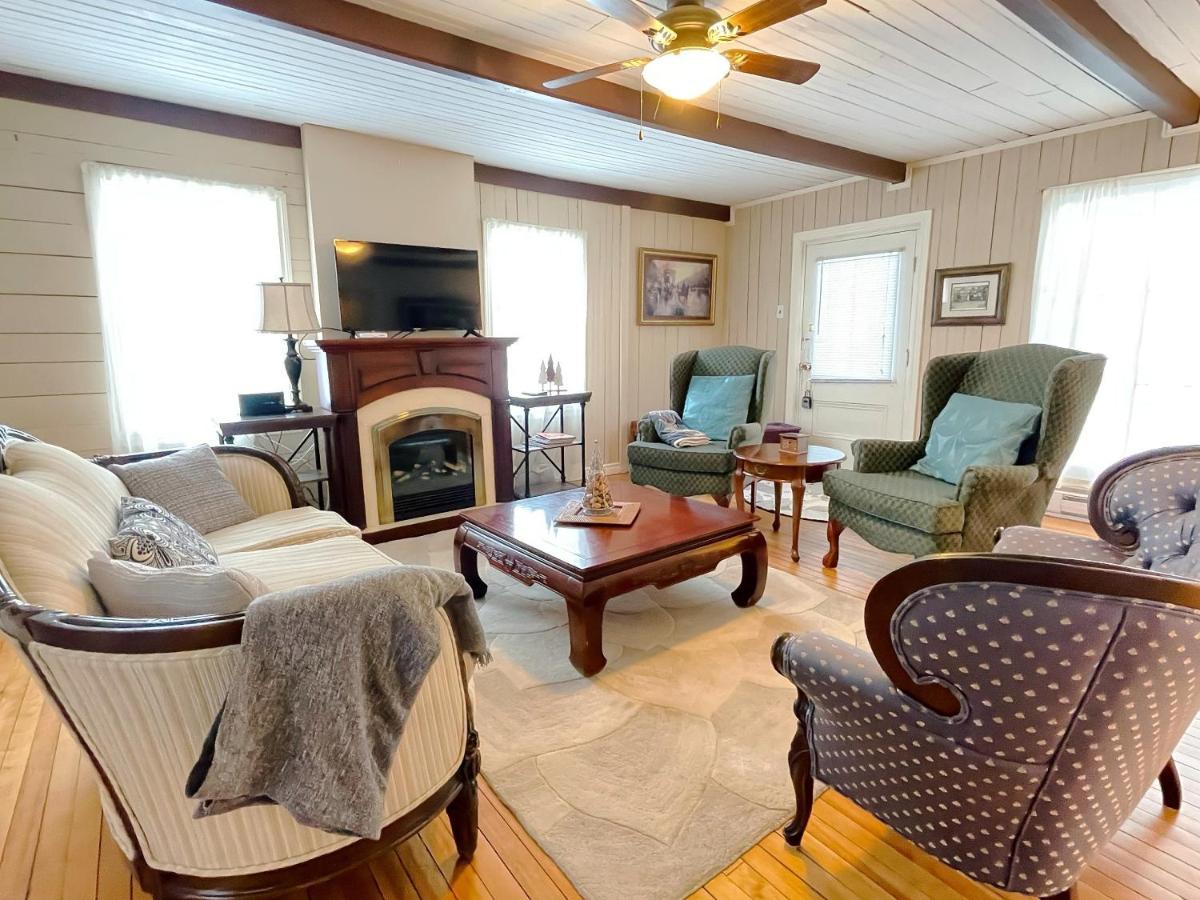فيلا Chalet Centenaire Mauricie Saint Roch de Mekinac المظهر الخارجي الصورة